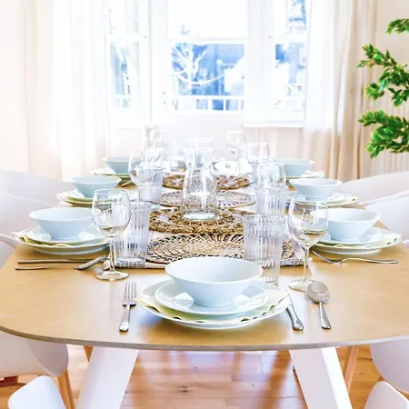 120qm Denkmal In Mit Stuck Und Balkon - Beuys - דירה