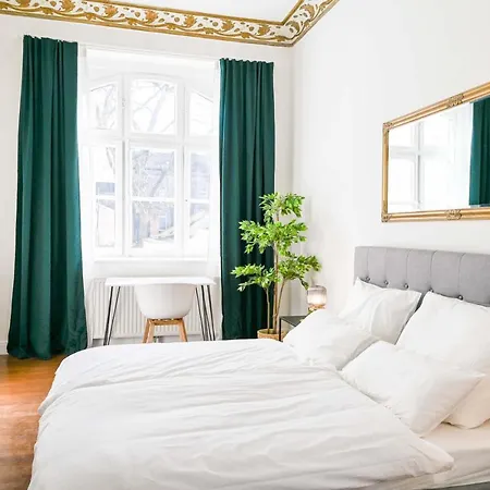 120qm Denkmal In Mit Stuck Und Balkon - Beuys - קרפלד