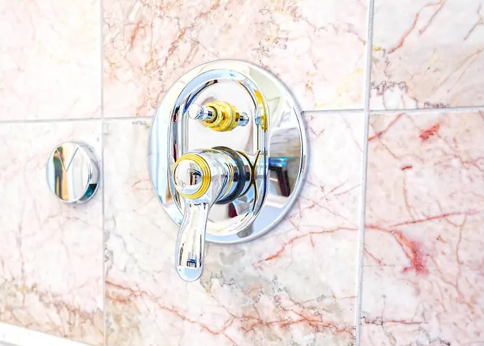 120qm Denkmal In Mit Stuck Und Balkon - Beuys - Lejlighed Krefeld